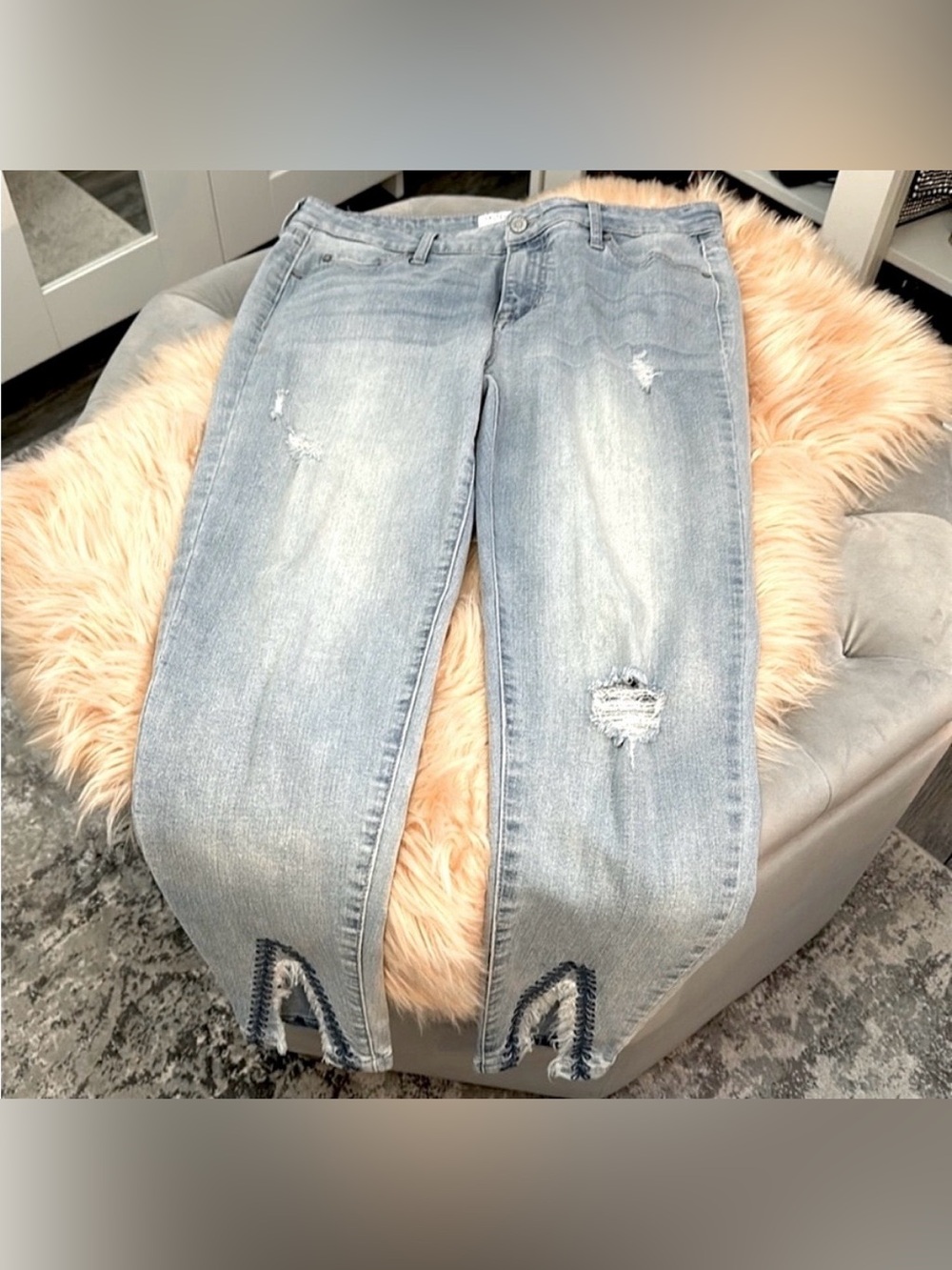 Celebrity Pink Light Blue Distressed Women’s Ankle Skinny Jeans Sz 11/30
